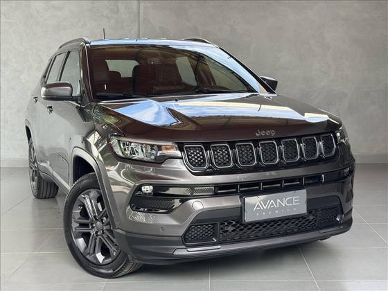 JEEP COMPASS 1.3 T270 TURBO FLEX LONGITUDE AT6